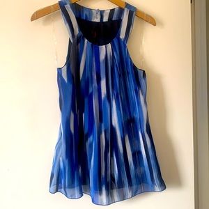 Chiffon fabric top, size medium